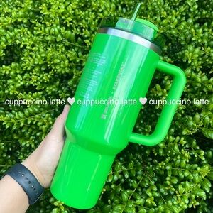 💚NWT💚Starbucks X Stanley Quencher 2025 Neon Green Pearl Target Tumbler